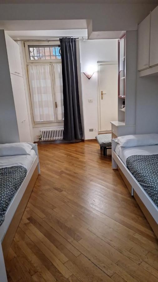 Historic Center - With 2 Single Beds Apartamento Bolonha Exterior foto